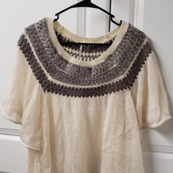 Free People Lock Lomand Women's Sweater Size: Medium Flutter Sleeve - Picture 1 of 12